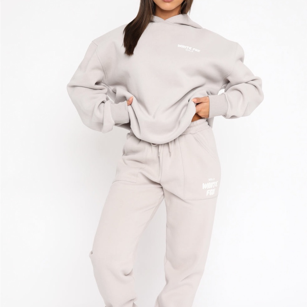 White Fox Offstage sweat set